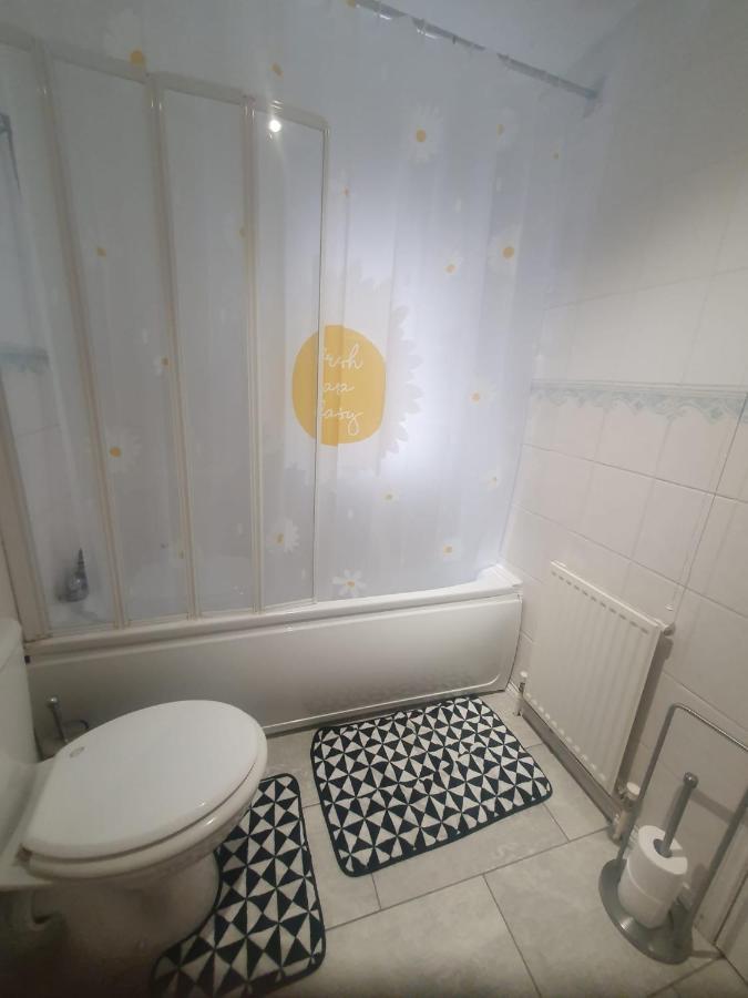 Double Size And Single Room In Barking Barking  Buitenkant foto