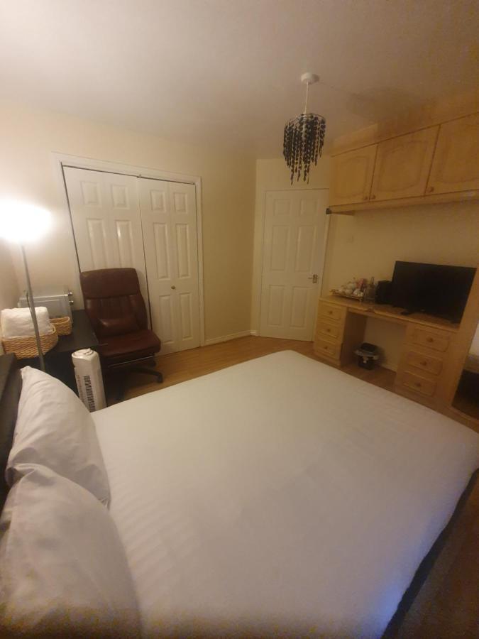 Double Size And Single Room In Barking Barking  Buitenkant foto
