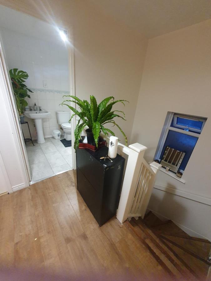 Double Size And Single Room In Barking Barking  Buitenkant foto